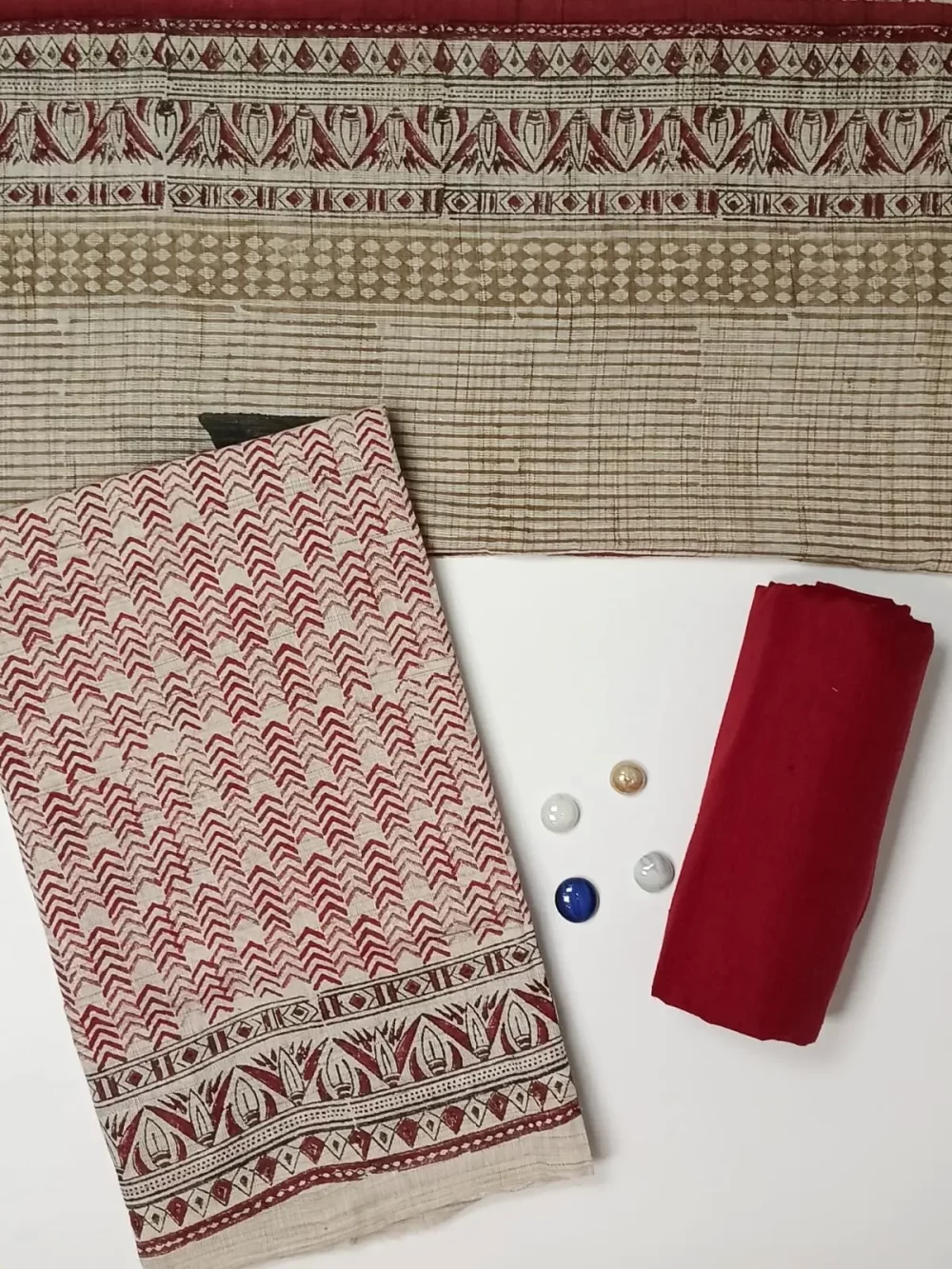 Maroon & Beige