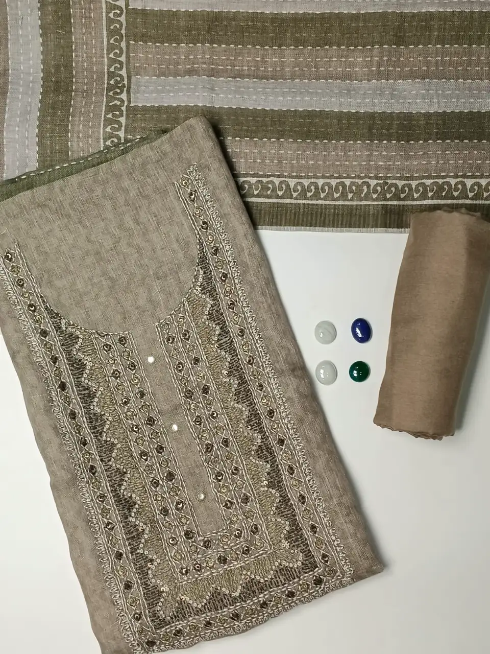 Taupe