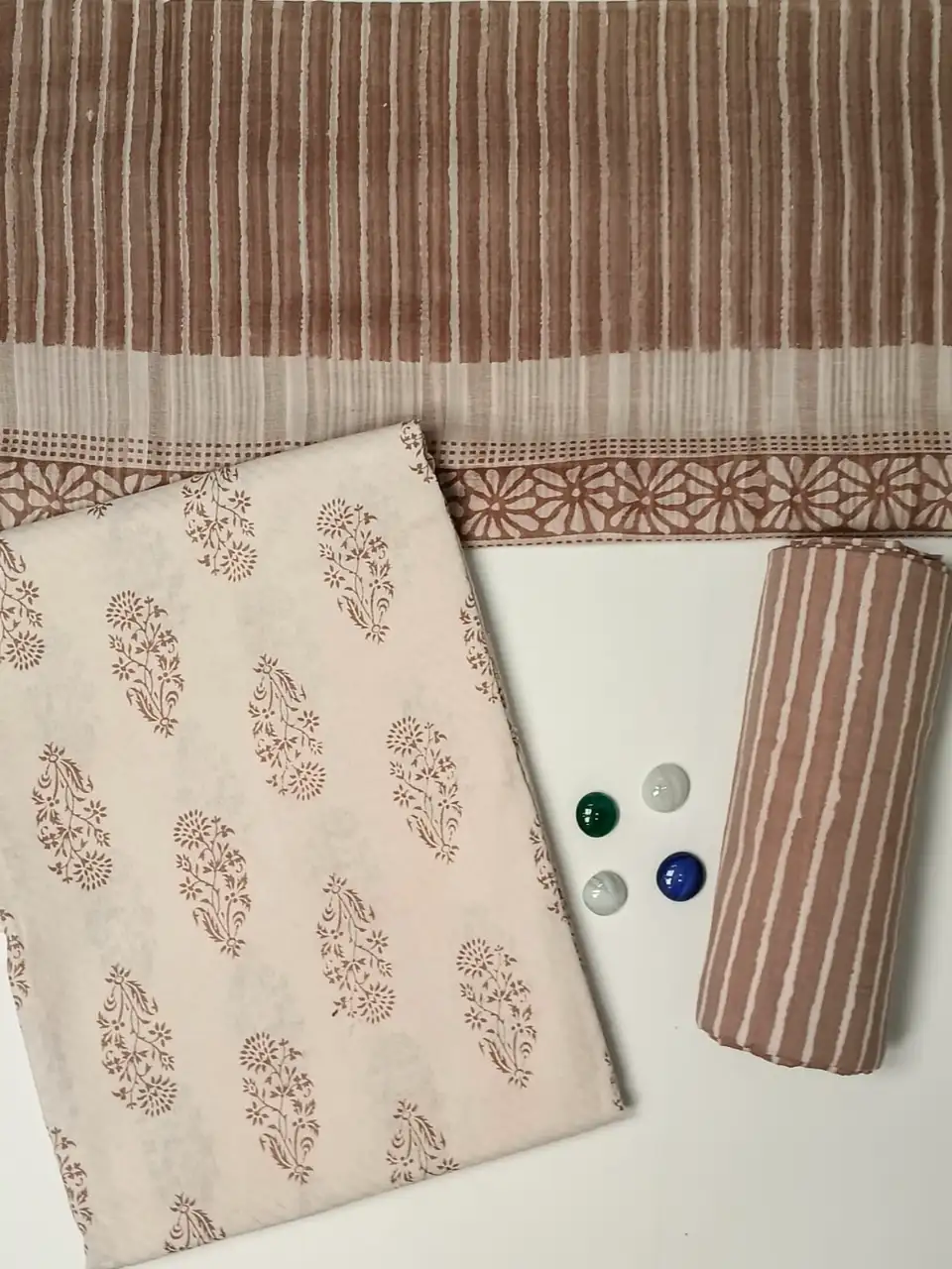 Off White & Beige (2)